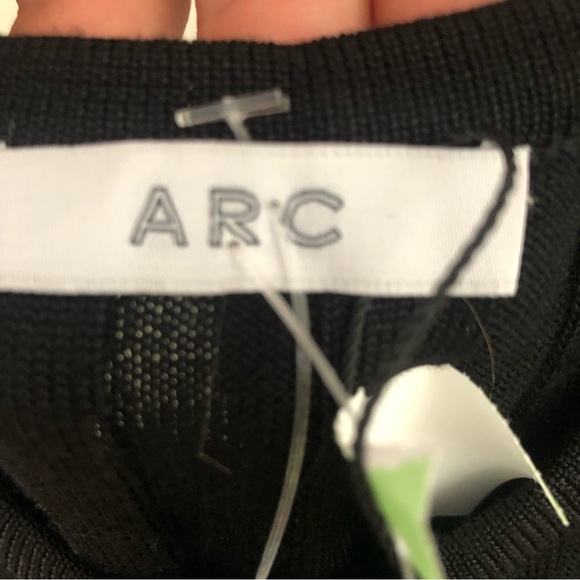 ARC Off Shoulder Long Sleeve Woman's Shirt Size Small - Picture 2 of 5